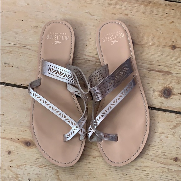 🚨SOLD🚨Hollister sandals - Picture 2 of 3